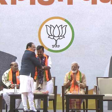 नितिन नवीन ने संभाला भाजपा अध्यक्ष का पदभारः नड्डा ने कहा- 'पार्टी नए राज्यों तक अपनी पकड़ मजबूत करेगी'