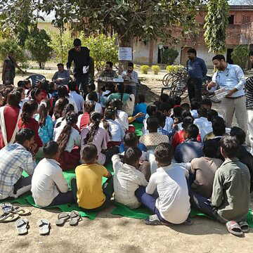 कृमिनाशक टैबलेट खाने के तुरंत बाद गड़बड़ी, उत्तर प्रदेश में सौ से अधिक बच्चे अस्पताल में भर्ती