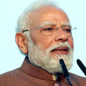 बिहार चुनाव के बाद मोदी का कांग्रेस पर ताबड़तोड़ हमला, राहुल गांधी को ‘नामदार’ कहकर तंज कसा