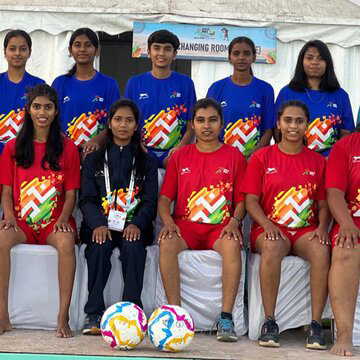 तटीय इलाकों के युवाओं के लिए अवसर बना बीच सॉकर, खेलो इंडिया का बड़ा योगदान