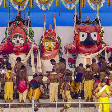 पुरी में स्नान यात्रा और गजवेश के दौरान उमड़ा आस्था का जन सैलाब, लाखों श्रद्धालुओं ने किए दर्शन