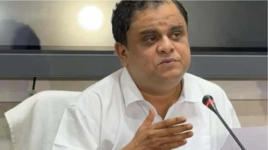 शिक्षा मंत्री ब्रात्यु बसु ने दिया संकेत, दुर्गा पूजा के बाद हो सकती है शिक्षाकर्मियों की नियुक्ति की परीक्षा