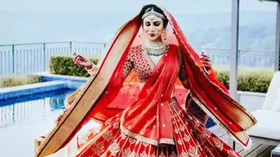 तलाक के बाद मौनी रॉय ने सोशल मीडिया पर सूरज को फिर से किया फॉलो लेकिन सूरज नांबियार ने...?