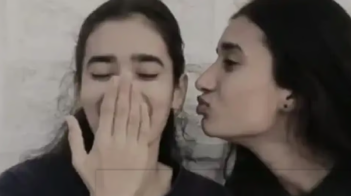 एक ही दिन में दो बहनों की शादी, बारात आने से पहले, आत्मघाती दो युवतियां