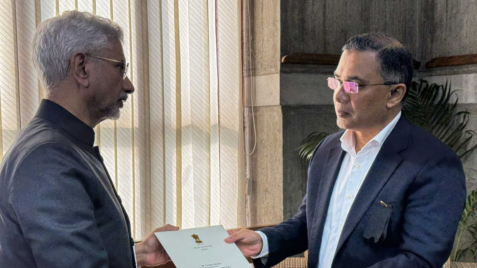 ढाकाः जयशंकर ने बीएनपी के कार्यवाहक अध्यक्ष तारिक रहमान को मोदी का पत्र सौंपा, साझेदारी के दृष्टिकोण पर दिया ज़ोर