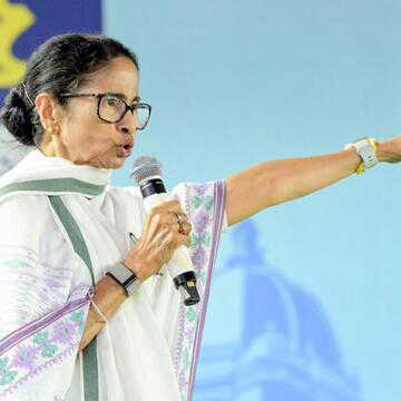 बंगाल चुनाव में गरमाई सियासत: ममता बनर्जी का बड़ा दावा-TMC 200+ सीटों से बनाएगी सरकार