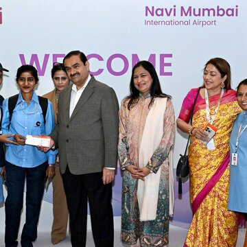 नवी मुंबई अंतरराष्ट्रीय हवाई अड्डे से शुरू हुआ विमानन परिचालन, गौतम अडानी ने यात्रियों का किया स्वागत