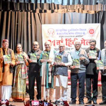 भारतीय भाषा परिषद में 31वां सात दिवसीय हिंदी मेला शुरू, युवाओं ने किया नाट्य प्रतिभा का प्रदर्शन