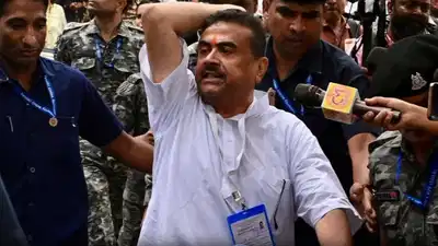 कालीघाट में “जय बांग्ला” नारे के बीच तनाव, शुभेंदु अधिकारी ने मांगी अतिरिक्त CRPF