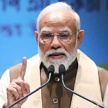 युद्ध के समय कांग्रेस का मिथ्याचार? मोदी ने नेहरू की बातें सुनने की सलाह दी
