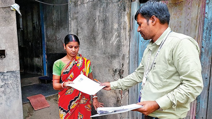 BLO को चुनाव आयोग की चेतावनी, नियम तोड़ने वालों के खिलाफ होगी सख्त कानूनी कार्रवाई