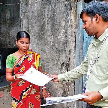 BLO को चुनाव आयोग की चेतावनी, नियम तोड़ने वालों के खिलाफ होगी सख्त कानूनी कार्रवाई