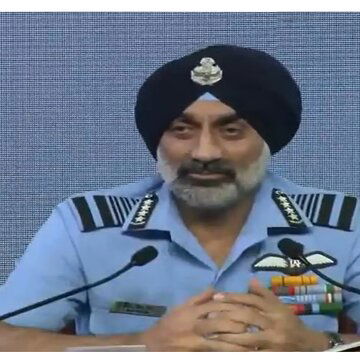 '300 किमी अंदर घुसकर हमला... F16 सहित 5 पाक युद्धक विमान नष्ट', वायुसेना प्रमुख ने फिर की ऑपरेशन सिंदूर की प्रशंसा