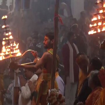 नदियों के संरक्षण में लोगों की भागीदारी बढ़ाने के लिए अयोध्या में गंगा उत्सव