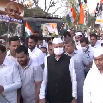 दांडी मार्च की याद में कांग्रेस का 'मौन जुलूस', अशोक गहलोत ने किया नेतृत्व
