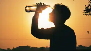 अप्रैल में रिकॉर्ड गर्मी! यूपी और राजस्थान का तापमान 48 डिग्री तक पहुँच सकता है, बंगाल में कितना ?