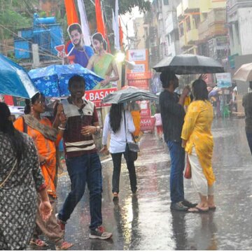 नवमी को कैसा रहेगा मौसम? दुर्गा पूजा का उल्लास होगा दोगुना या बारिश बनेगी विलेन