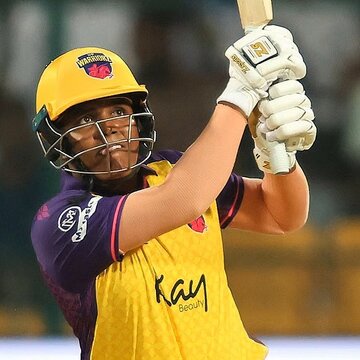 टी-20 क्रिकेट में सबसे तेज़ शतक का रिकॉर्ड बनाकर किरण ने सोफी डिवाइन का रिकॉर्ड तोड़ा