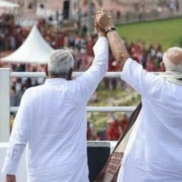 NDA का बिहार में प्रचंड विजय प्रदर्शन, INDIA गठबंधन हुआ धराशायी