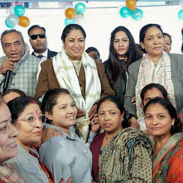 दिल्ली सरकार का बड़ा तोहफा: होली पर EWS महिलाओं को मुफ्त रसोई गैस सिलेंडर