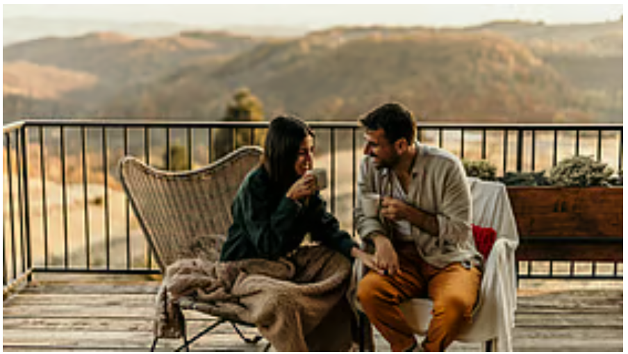 …सिर्फ डिनर डेट पर क्यों जाएं? दिन की शुरुआत में भी इस तरह समय बिता सकते हैं