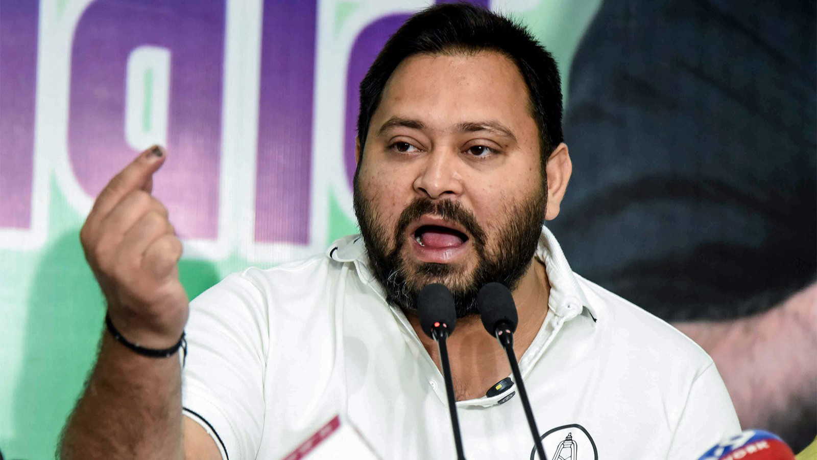 महिलाओं के खिलाफ अपराध पर गरजे तेजस्वी, बोले-बिहार में कानून-व्यवस्था का हुआ अंतिम संस्कार