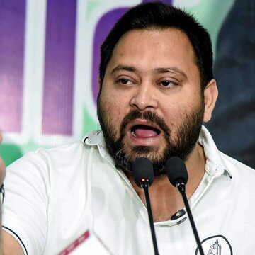 महिलाओं के खिलाफ अपराध पर गरजे तेजस्वी, बोले-बिहार में कानून-व्यवस्था का हुआ अंतिम संस्कार