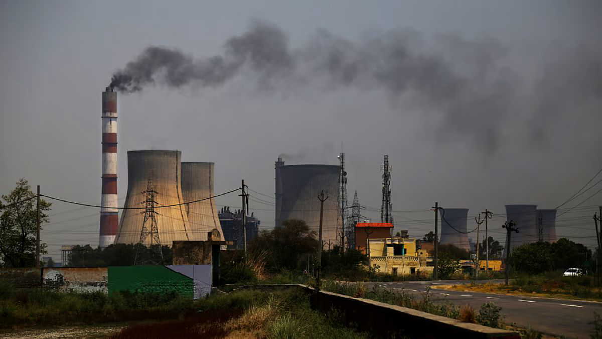 अक्षम भट्टियों, कम दक्ष मोटरों व ईंधन उपयोग की नियमित निगरानी की कमी से अनावश्यक प्रदूषण का खतरा