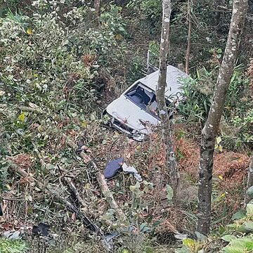 मिरिक के पास भीषण हादसा, ब्रेक फेल होने से गाड़ी खाई में गिरी, 3 की मौत