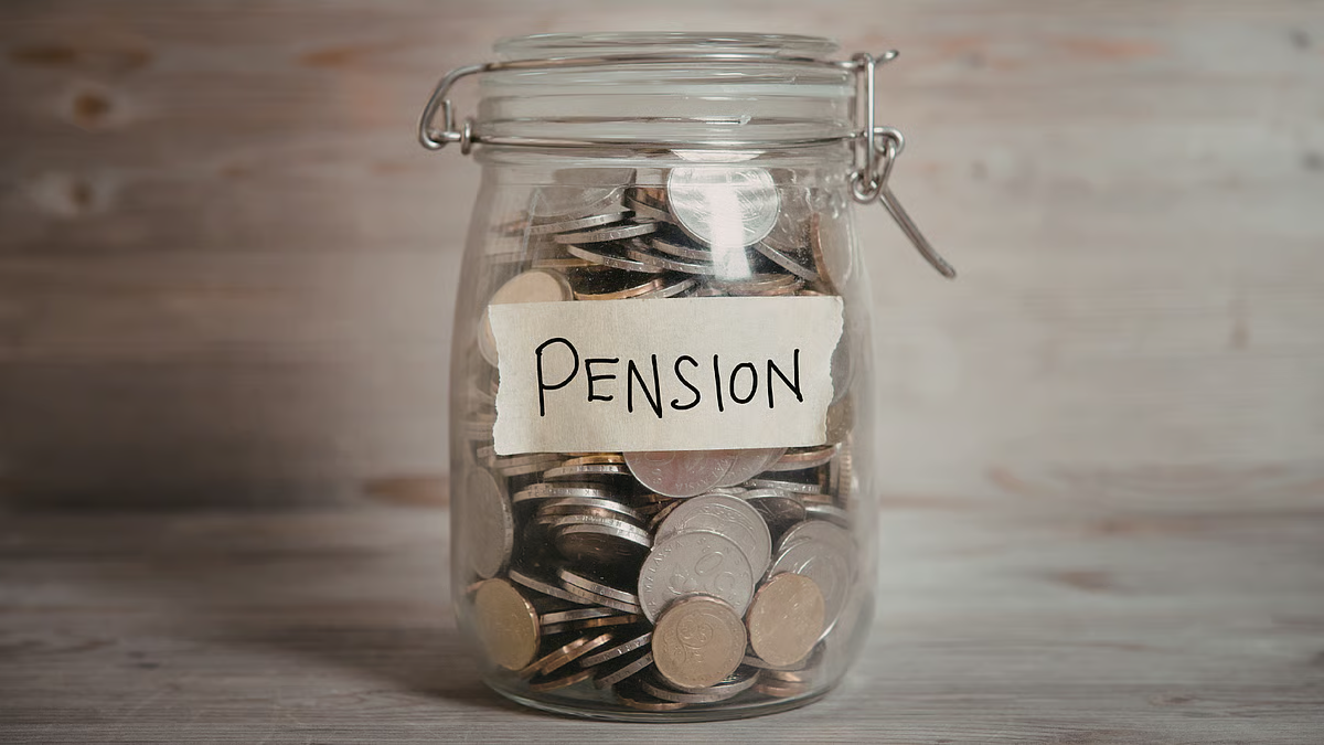 पत्नी की दूसरी शादी के बावजूद फैमिली पेंशन मिलेगी, दिल्ली हाई कोर्ट ने दिया बड़ा फैसला