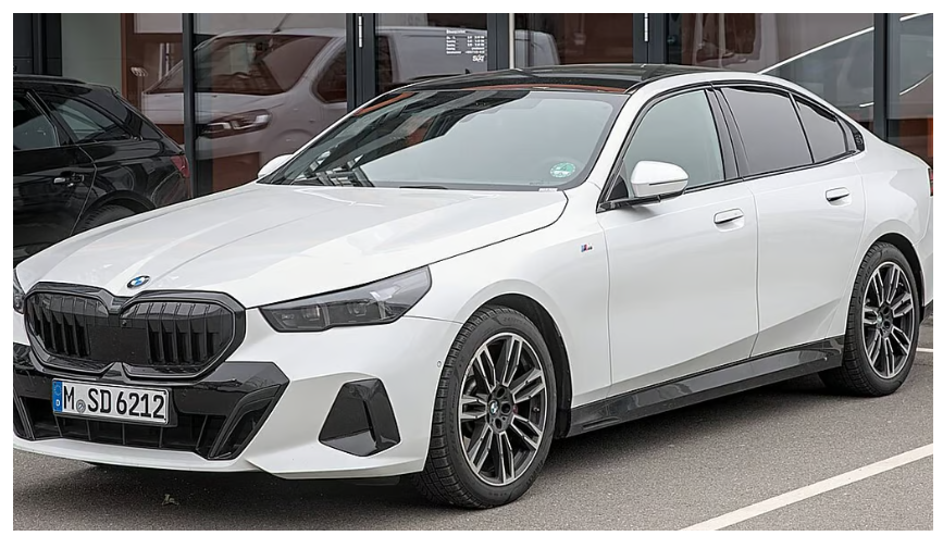 लक्ज़री BMW कारों की खरीद को लेकर कांग्रेस नेताओं का लोकपाल की नीयत पर सवाल