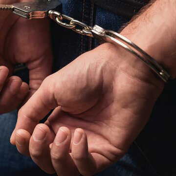 ढाई साल की 'रेप' की शिकार बच्ची बांस के झुरमुट में खून से लथपथ हालत में पड़ी मिली ! नामजद युवक गिरफ्तार