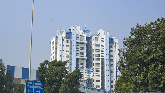 आज नवान्न में हो रही है सभी जिलों के जिलाधिकारियों की उच्चस्तरीय बैठक