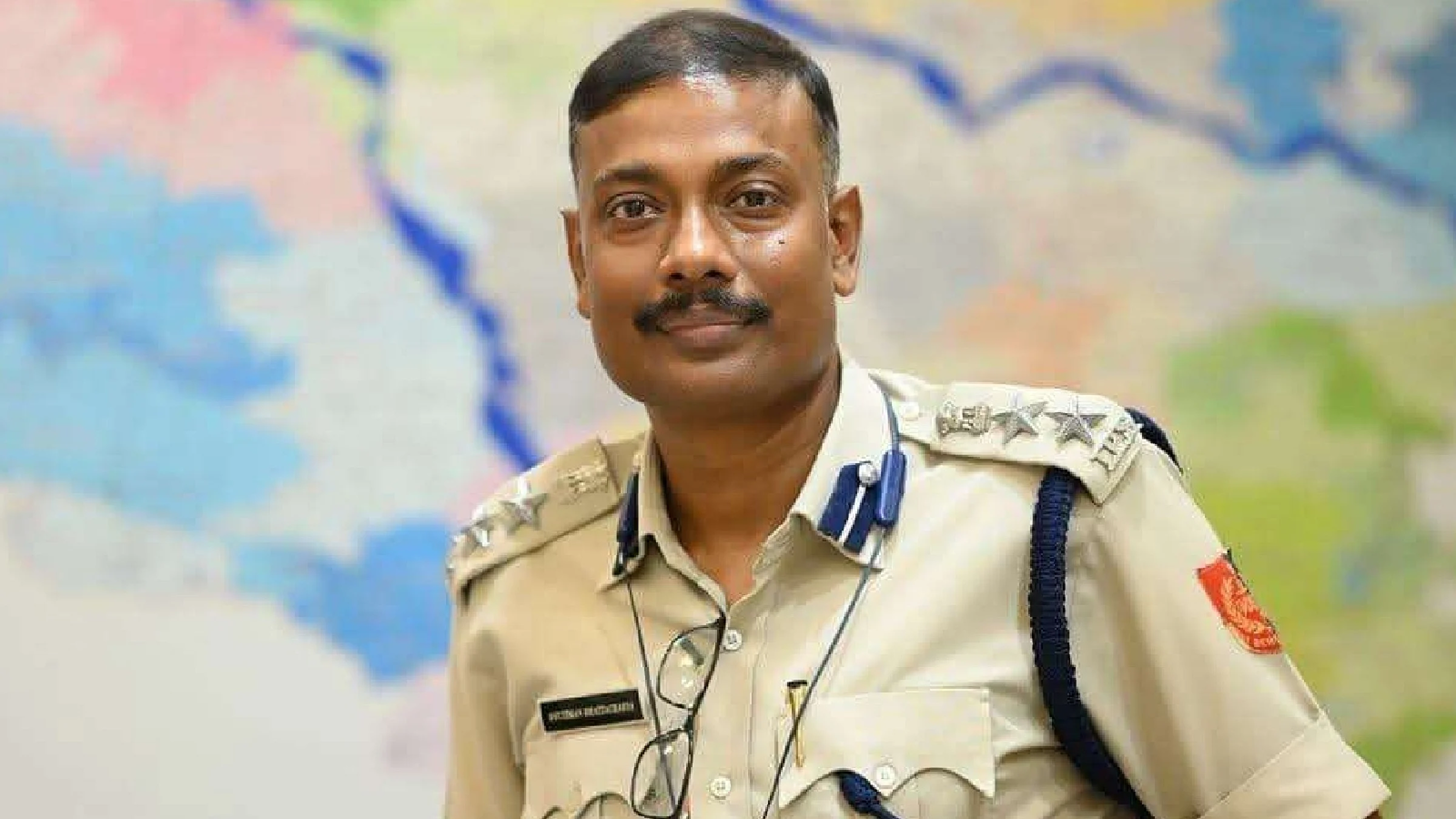 पटाखे फोड़ने पर बच्चों और महिलाओं की पिटाई के आरोप पर विवाद, कूचबिहार एसपी का तबादला