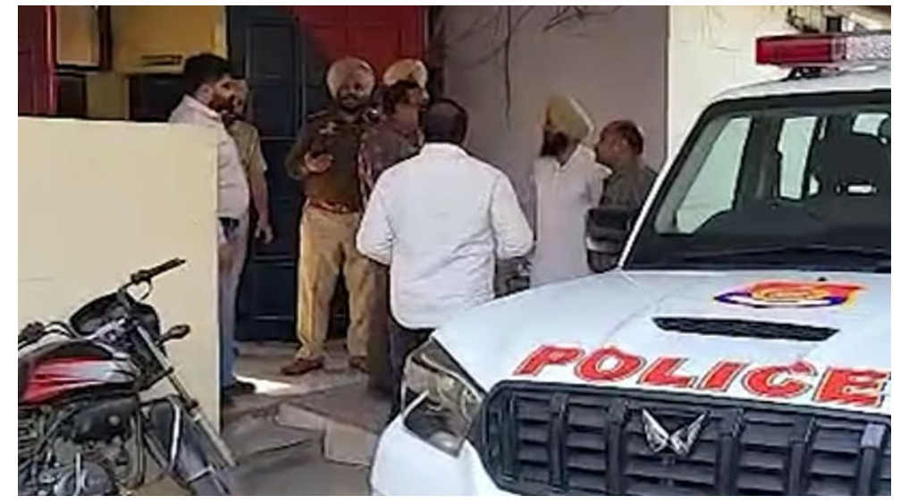 प्रेम संबंध पर आपत्ति थी, बेटी को नहर में फेंक कर उसका वीडियो बनाया