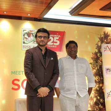 बिस्क फार्म ने लॉयल कस्टमर्स को सम्मान देने के लिए सौरव गांगुली के साथ एक्सक्लूसिव ‘केक एंड कॉफी’ होस्ट किया