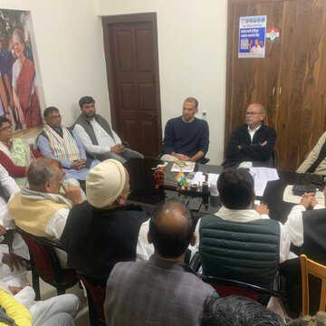 कांग्रेस का आरोप: NDA ने महिलाओं को 10,000 रुपये देकर चुनावी जीत सुनिश्चित की