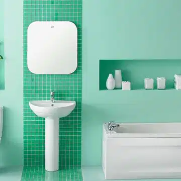 क्या घर में बेडरूम के साथ अटैच्ड बाथरूम है ? क्या यह वास्तु-शास्त्र के अनुसार है ?