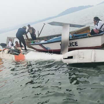 फिर से हवाई रास्ते पर खतरा, टेक ऑफ के कुछ ही मिनटों बाद समुंदर में गिरी हेलिकॉप्टर