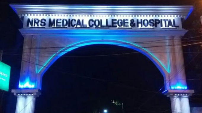 श्वसन नली में फंसा बेर का बीज, NRS अस्पताल के डॉक्टरों की तत्परता से बची किशोरी की जान