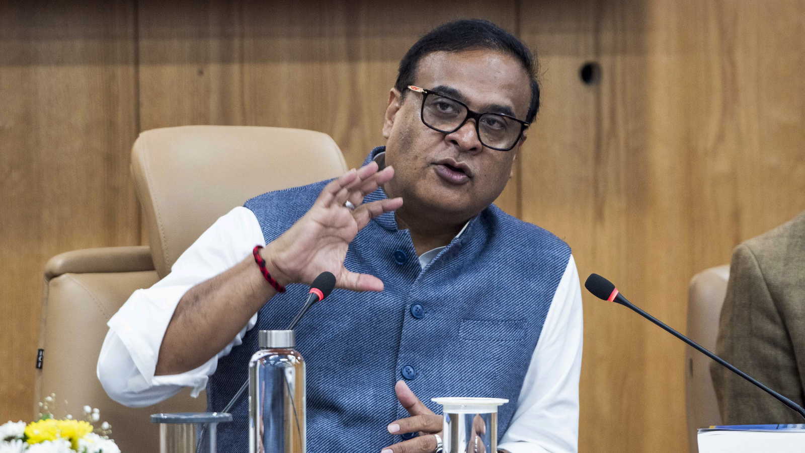 कांग्रेस सांसद गौरव गोगोई व उनकी पत्नी का क्या है पाकिस्तानी कनेक्शन? असम के सीएम सरमा के गंभीर आरोप